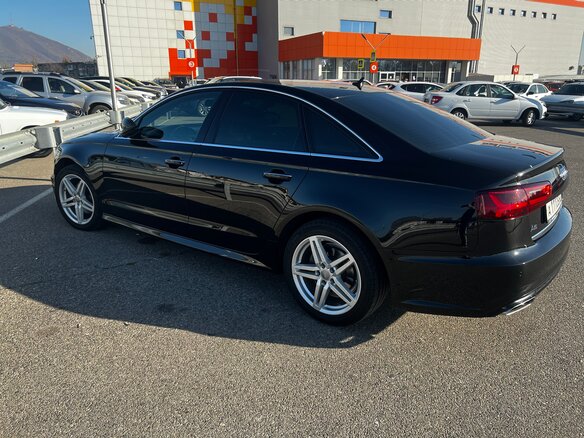 2017 Audi A6 IV (C7) Рестайлинг, чёрный, 3000000 рублей - вид 4