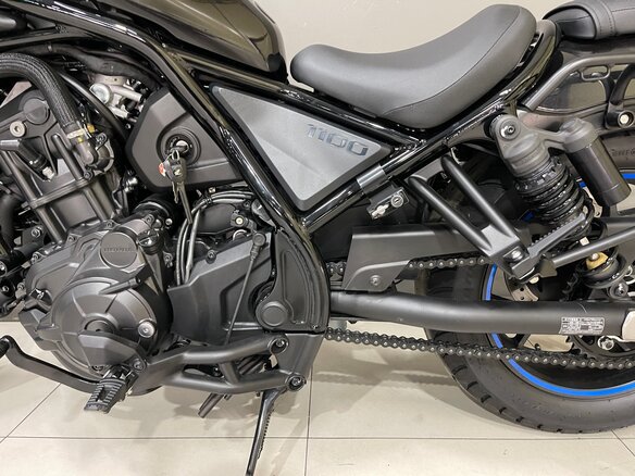 2022 Honda CMX 1100 Rebel, серый, 950000 рублей - вид 10