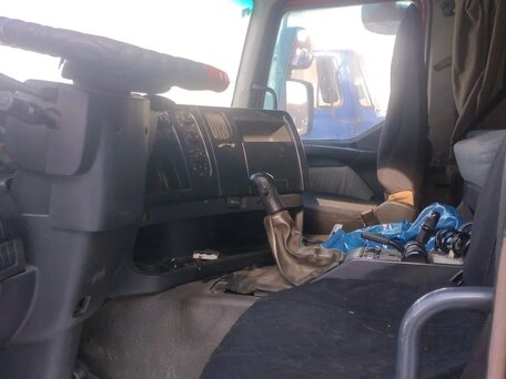 2008 Renault Premium, красный, 2700000 рублей, вид 3