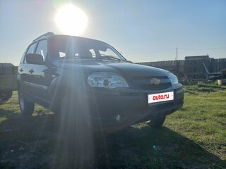 2015 Chevrolet Niva I Рестайлинг, серый, 650000 рублей, вид 3