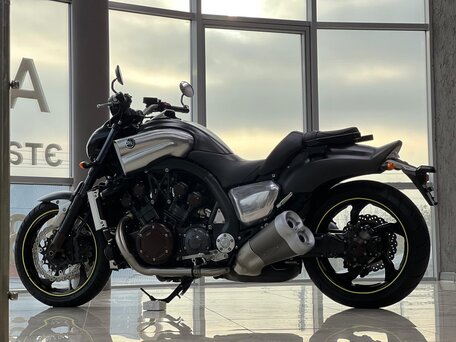 2012 Yamaha VMAX 1700, серебристый, 1420000 рублей, вид 5