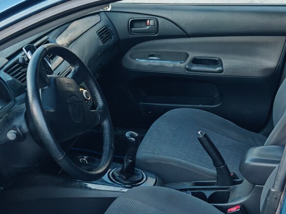 2004 Mitsubishi Lancer IX, синий, 375000 рублей - вид 3