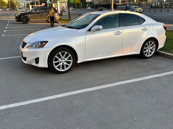 2010 Lexus IS 250 II Рестайлинг 2, белый, 1070000 рублей - вид 13