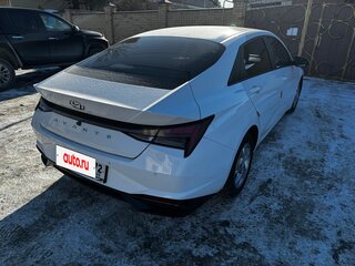 2021 Hyundai Avante VII, белый, 2050000 рублей, вид 4