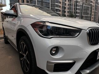 2017 BMW X1 20i xDrive II (F48), белый, 2130000 рублей, вид 3