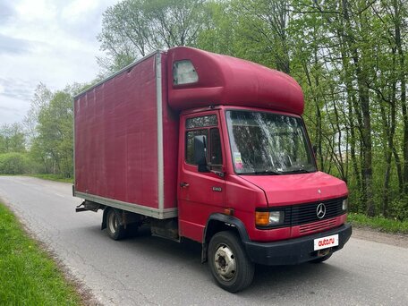 1987 Mercedes-Benz 609D, красный, 750000 рублей, вид 1