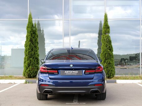 2018 BMW 5 серии 530d xDrive VII (G30/G31/G38), синий, 3880000 рублей, вид 5