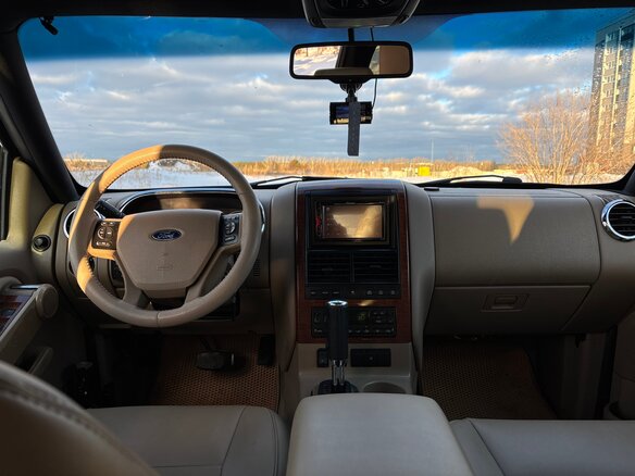 2007 Ford Explorer IV, серый, 1250000 рублей - вид 13