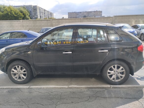 2011 Renault Koleos I, чёрный, 950000 рублей