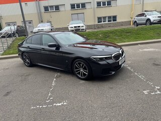 2022 BMW 5 серии 520d VII (G30/G31/G38) Рестайлинг, чёрный, 3700000 рублей, вид 3