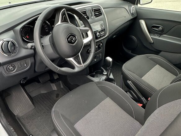 2022 Renault Logan Stepway II Рестайлинг, белый, 1549000 рублей - вид 5