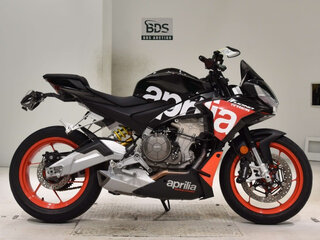 2022 Aprilia Tuono 660, чёрный, 900000 рублей, вид 1