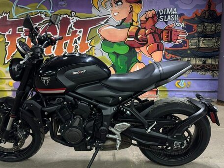 2021 Triumph Trident 660, чёрный, 650000 рублей, вид 2