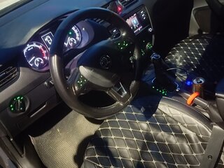 2018 Skoda Octavia III (A7) Рестайлинг, белый, 880000 рублей, вид 3