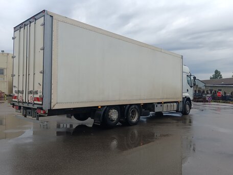2010 Renault T-Series, белый, 5000000 рублей, вид 5