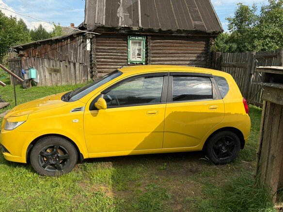 2008 Chevrolet Aveo I Рестайлинг, жёлтый, 470000 рублей - вид 10