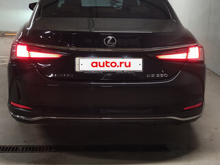 2020 Lexus ES 250 VII, чёрный, 4700000 рублей, вид 5