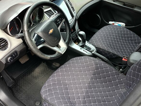 2012 Chevrolet Cruze I, серый, 720000 рублей - вид 4