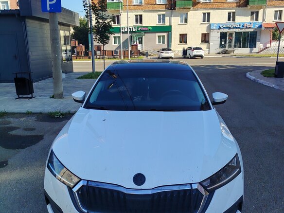 2021 Skoda Octavia IV (A8), белый, 1950000 рублей - вид 1