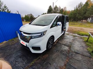 2019 Honda Stepwgn Spada V Рестайлинг, белый, 2250000 рублей, вид 3