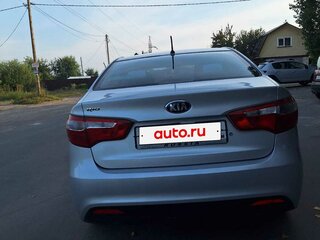 2013 Kia Rio III, серебристый, 900000 рублей, вид 5