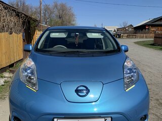 2011 Nissan Leaf (EM61) I (ZE0/AZE0), голубой, 730000 рублей, вид 1