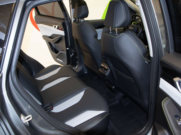 2023 Geely Coolray (Binyue Cool) I Рестайлинг, серый, 1850000 рублей - вид 31