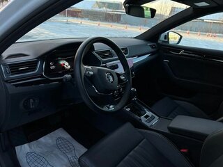 2021 Skoda Superb III Рестайлинг, белый, 4200000 рублей, вид 1
