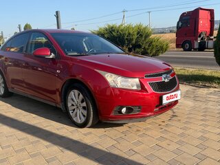 2011 Chevrolet Cruze I, красный, 890000 рублей, вид 3