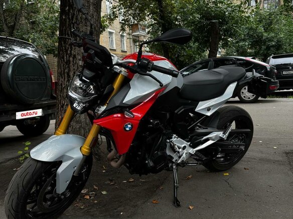 2020 BMW F 900 R, красный, 900000 рублей - вид 2