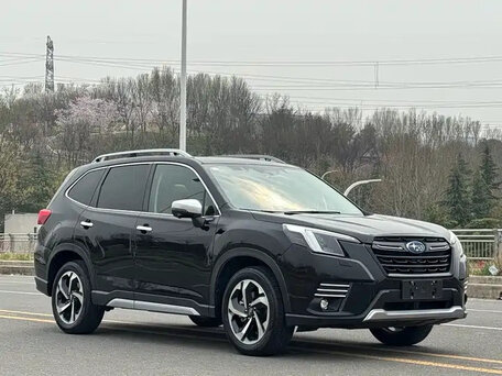 2023 Subaru Forester V Рестайлинг, чёрный, 3400000 рублей, вид 2