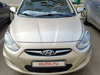 2013 Hyundai Solaris I, бежевый, 890000 рублей, вид 1