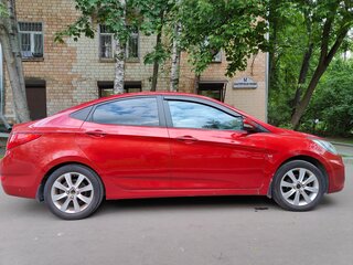 2011 Hyundai Solaris I, красный, 888000 рублей, вид 4