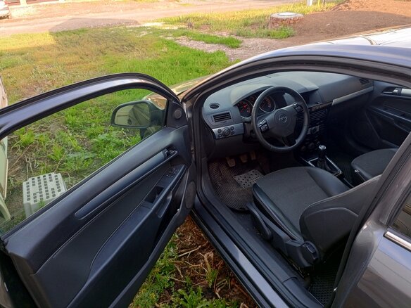 2010 Opel Astra GTC H Рестайлинг, серый, 570000 рублей - вид 16