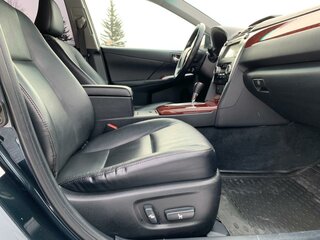 2014 Toyota Camry VII (XV50), серый, 2050000 рублей, вид 4