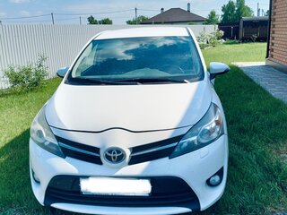 2013 Toyota Verso I Рестайлинг, белый, 1400000 рублей, вид 1
