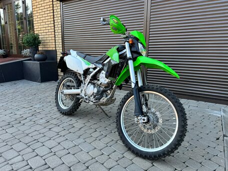 2014 Kawasaki KLX 250, зелёный, 365000 рублей, вид 2