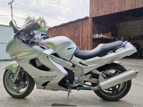 2002 Kawasaki ZZR 1200, серый, 405000 рублей, вид 5