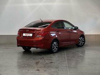 2015 Hyundai Solaris I Рестайлинг, красный, 750000 рублей, вид 4