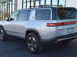 2024 Rivian R1S QM Large, серебристый, 12987855 рублей, вид 3