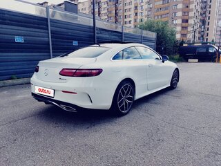 2021 Mercedes-Benz E-Класс 200 V (W213, S213, C238) Рестайлинг, белый, 5100000 рублей, вид 3
