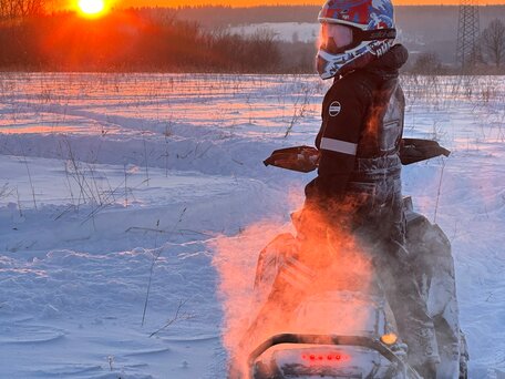 2020 BRP Ski-Doo Summit 850, чёрный, 1550000 рублей, вид 4