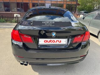 2013 BMW 5 серии 520i VI (F10/F11/F07), чёрный, 1650000 рублей, вид 4