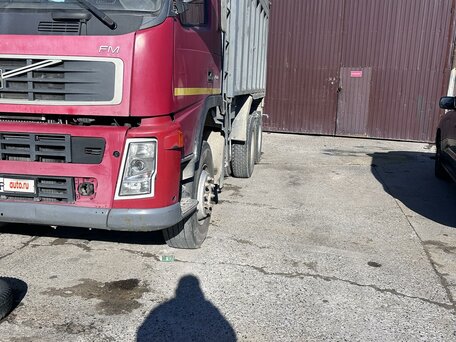 2007 Volvo FM, красный, 2500000 рублей, вид 5