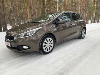 2014 Kia Ceed II, коричневый, 950000 рублей, вид 1