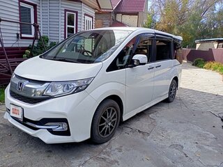 2015 Honda Stepwgn V, белый, 2000000 рублей, вид 1