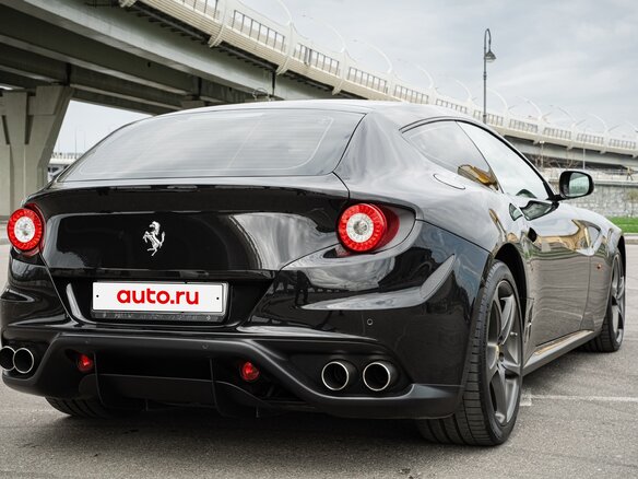 2011 Ferrari FF, чёрный - вид 12