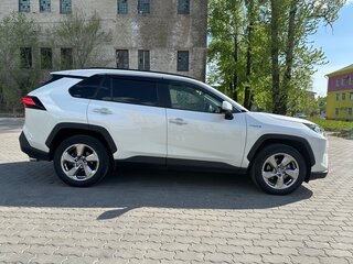 2019 Toyota RAV4 V (XA50), белый, 3450000 рублей, вид 4