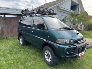 1994 Mitsubishi Delica IV, зелёный, 1900000 рублей, вид 2