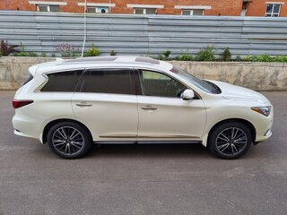 2017 Infiniti QX60 I Рестайлинг, белый, 3800000 рублей, вид 3